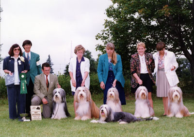 Corrie winning Brood Bitch and her kids - Colby, Duffy, Fine', Sweetpea and Meggie
